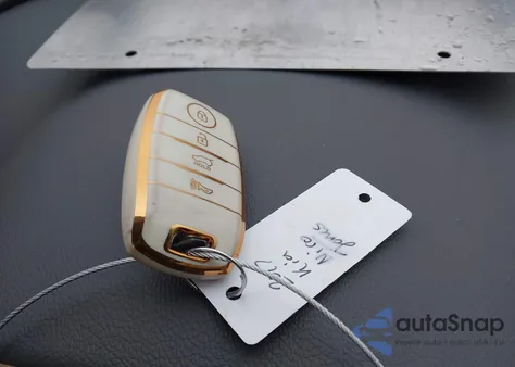 2017 Kia Niro Ex z USA, uszkodzony, nr VIN KNDCC3LC8H5060473